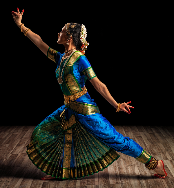 Điệu múa Bharatanatyam - Hình ảnh: Canva